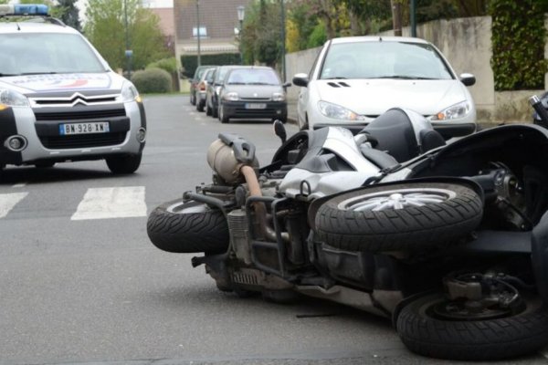 Affaire criminelle Mars 2016. Cour d’assises de Seine et Marne (Melun). Défense d’un accusé. Vol à main armée d’une bijouterie, tentative d’assassinat. L’accusé Monsieur K. a été condamné à la peine de 8 années d’emprisonnement. Pas d’appel.
