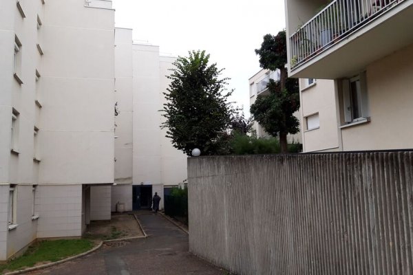 Affaire criminelle dite des « américains de MONTMAGNY » Novembre 2022 : Cour d’assises du Val D’Oise. Défense d’un accusé. Infraction d’assassinat par arme à feu et tentative d’assassinat par arme à feu. 18 ans de réclusion criminelle. Pas d’appel.